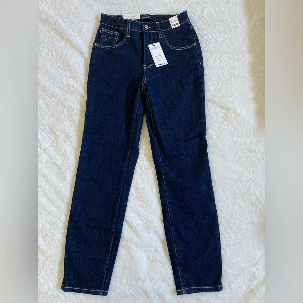 Judy Blue “Mom Jeans” NWT